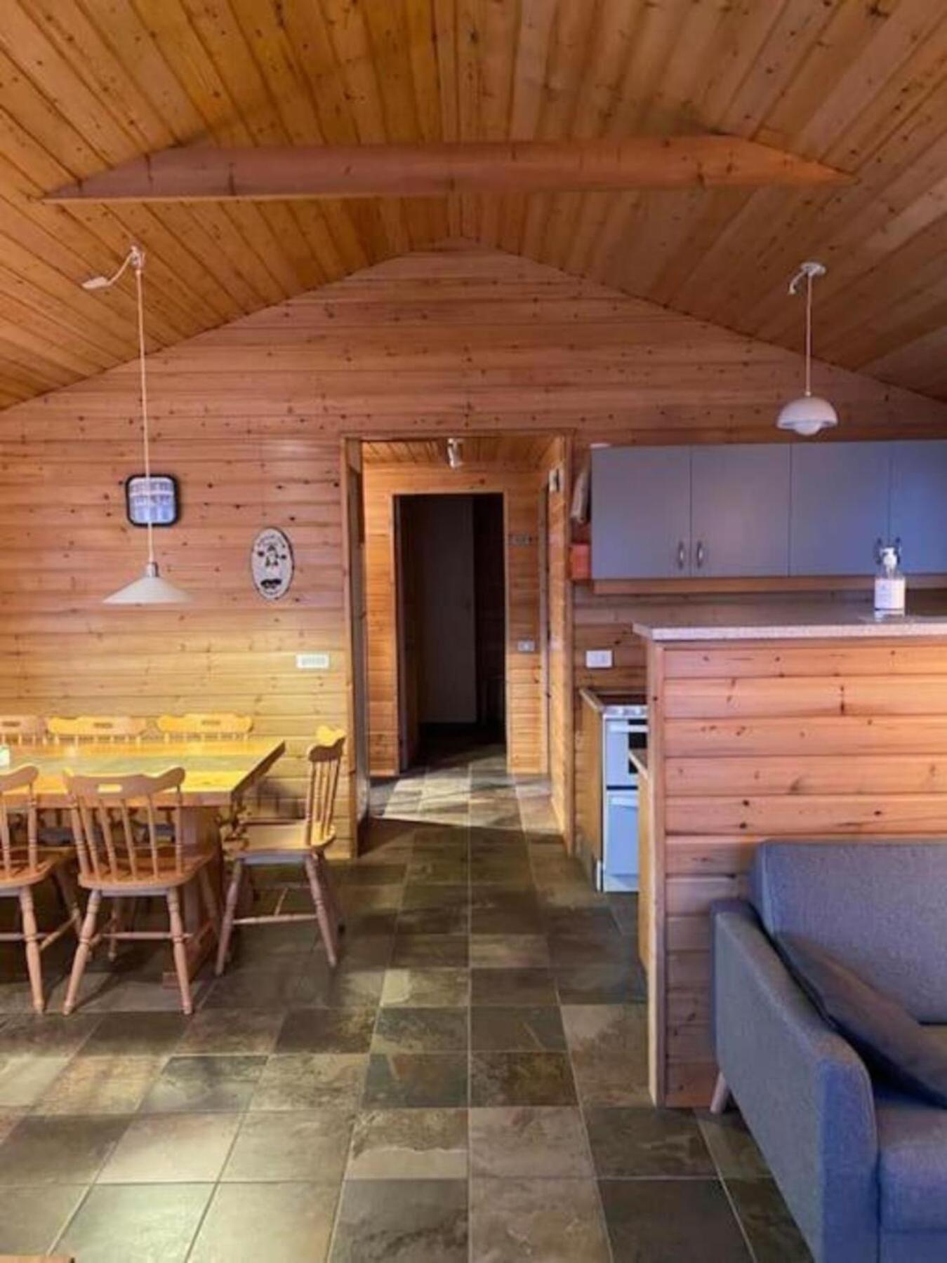 Cozy 2 Bedroom Cottage With Hot Tub Akureyri Eksteriør bilde